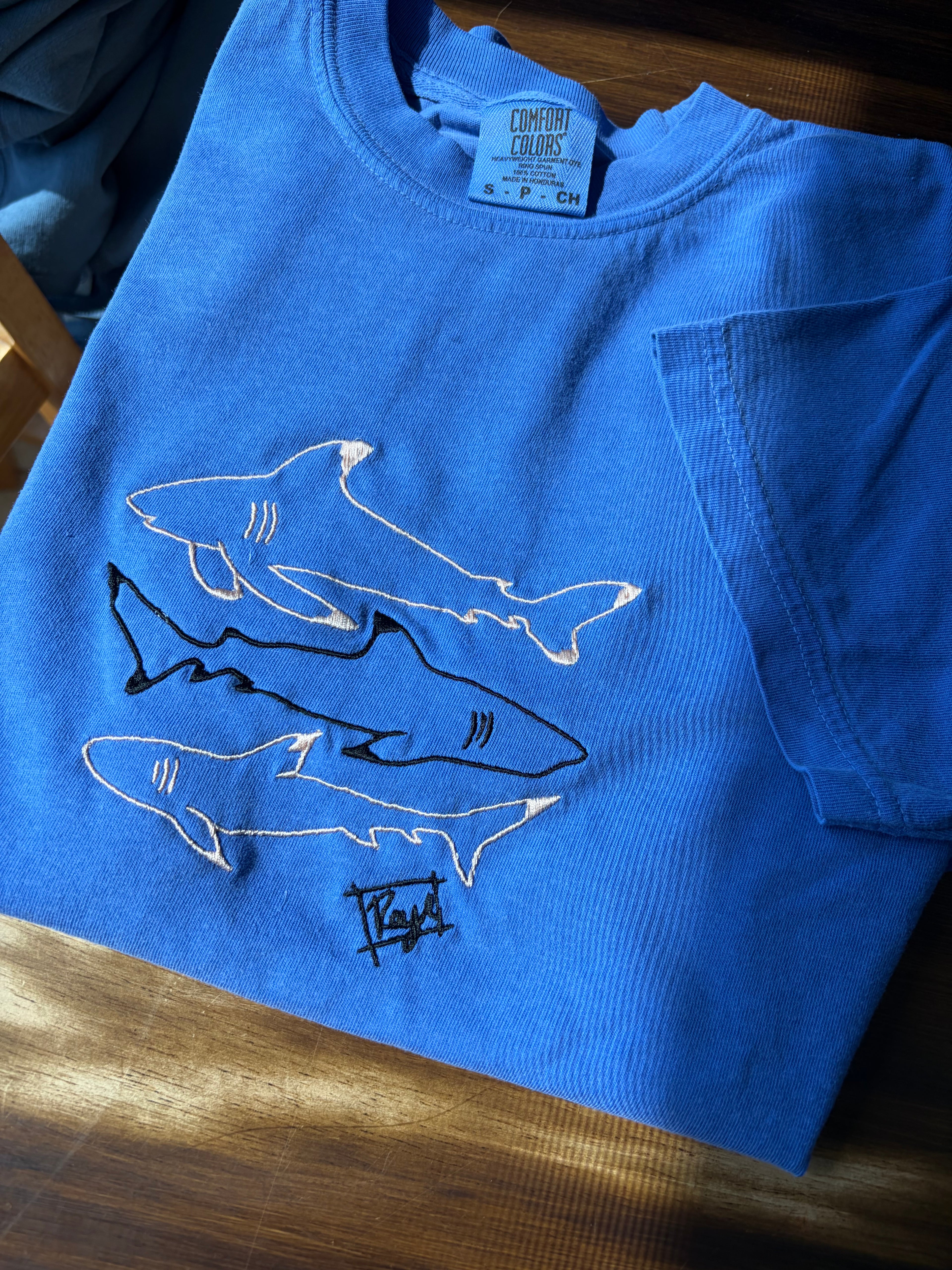 T-Shirt Shark Trio